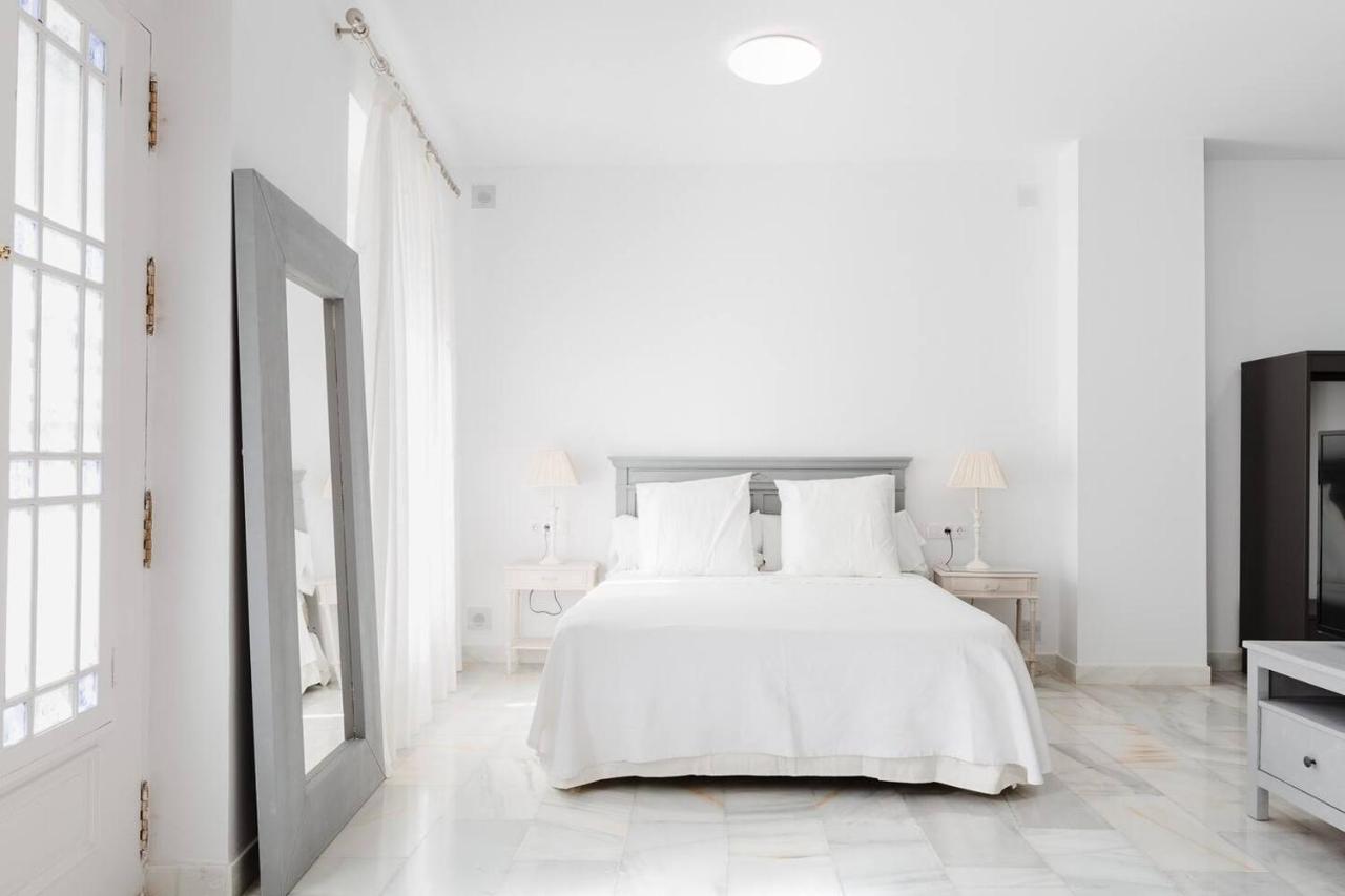 Loft En Primera Linea Del Paseo Maritimo Malaga Bagian luar foto
