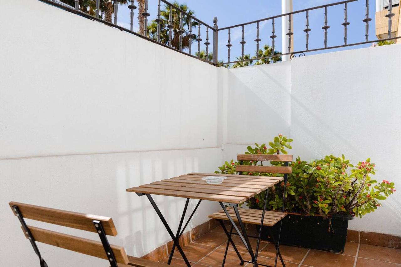 Loft En Primera Linea Del Paseo Maritimo Malaga Bagian luar foto