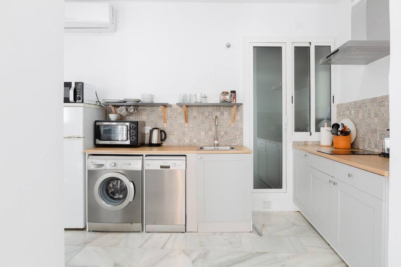 Loft En Primera Linea Del Paseo Maritimo Malaga Bagian luar foto
