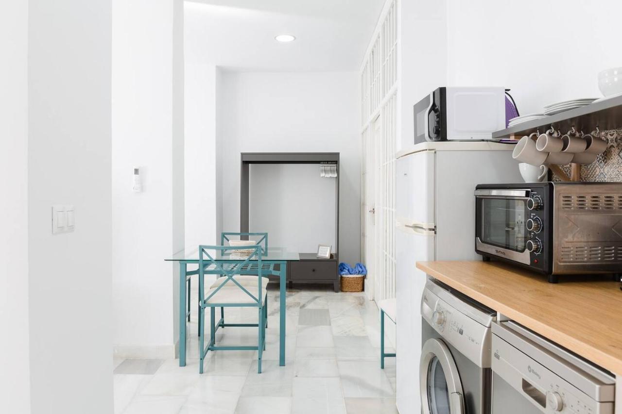 Loft En Primera Linea Del Paseo Maritimo Malaga Bagian luar foto