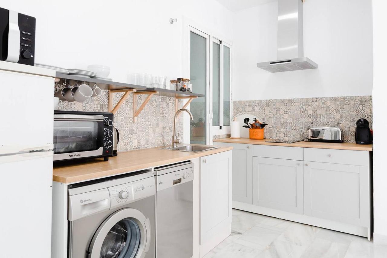 Loft En Primera Linea Del Paseo Maritimo Malaga Bagian luar foto